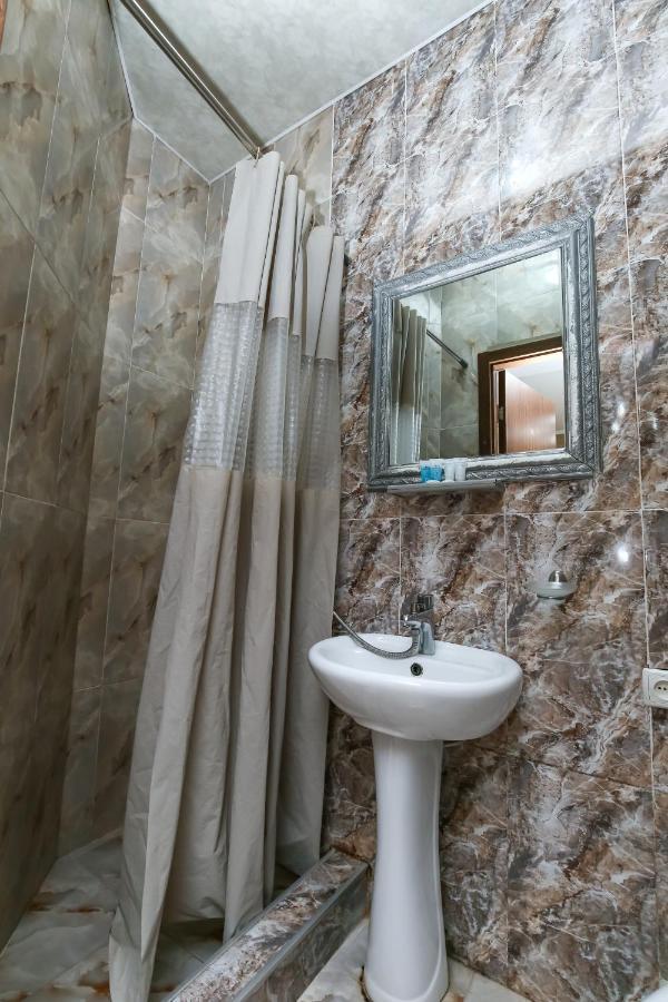 David Hotel Кутаиси Екстериор снимка