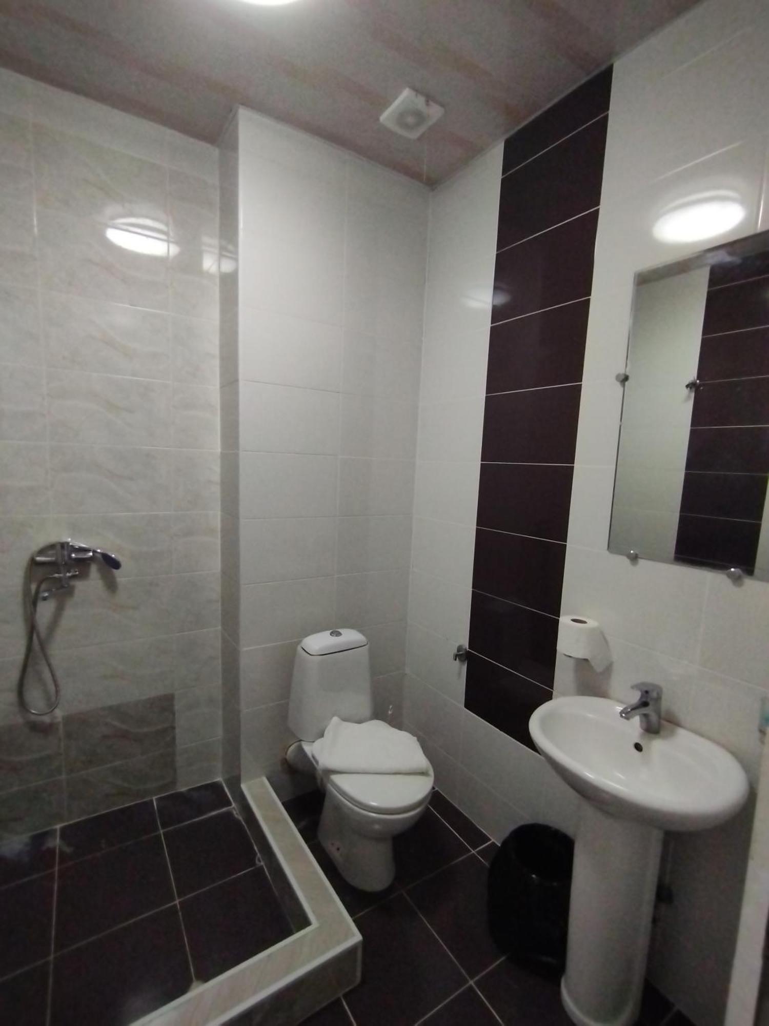 David Hotel Кутаиси Екстериор снимка