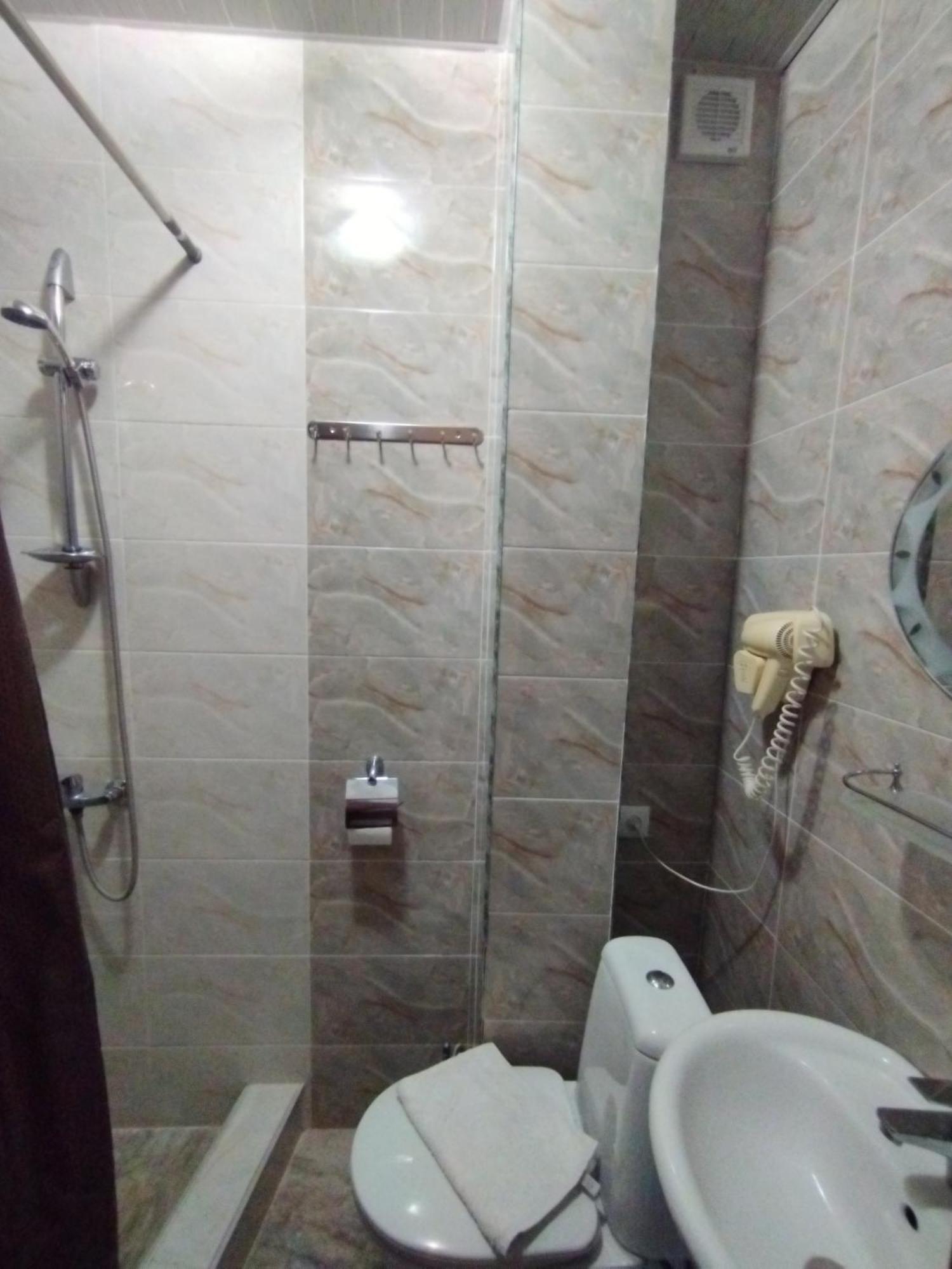 David Hotel Кутаиси Екстериор снимка