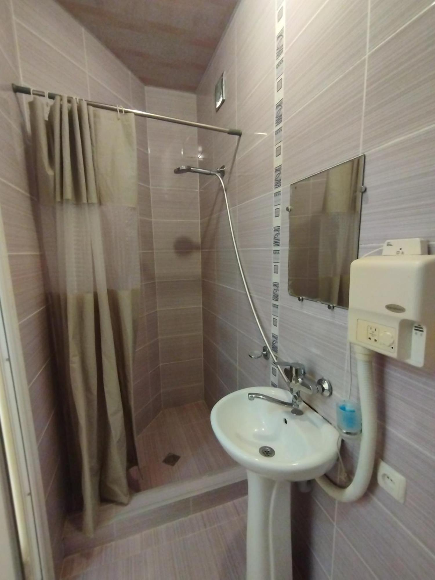 David Hotel Кутаиси Екстериор снимка