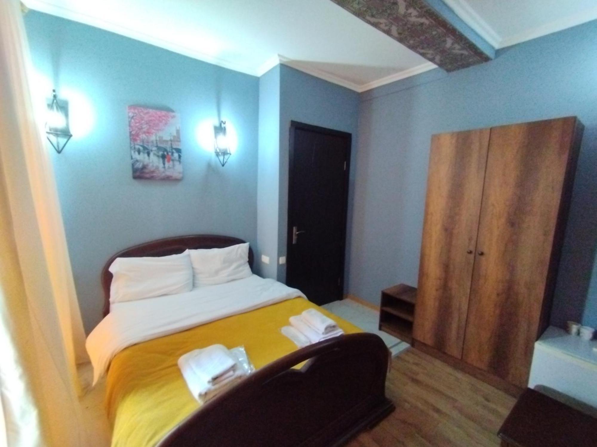 David Hotel Кутаиси Екстериор снимка