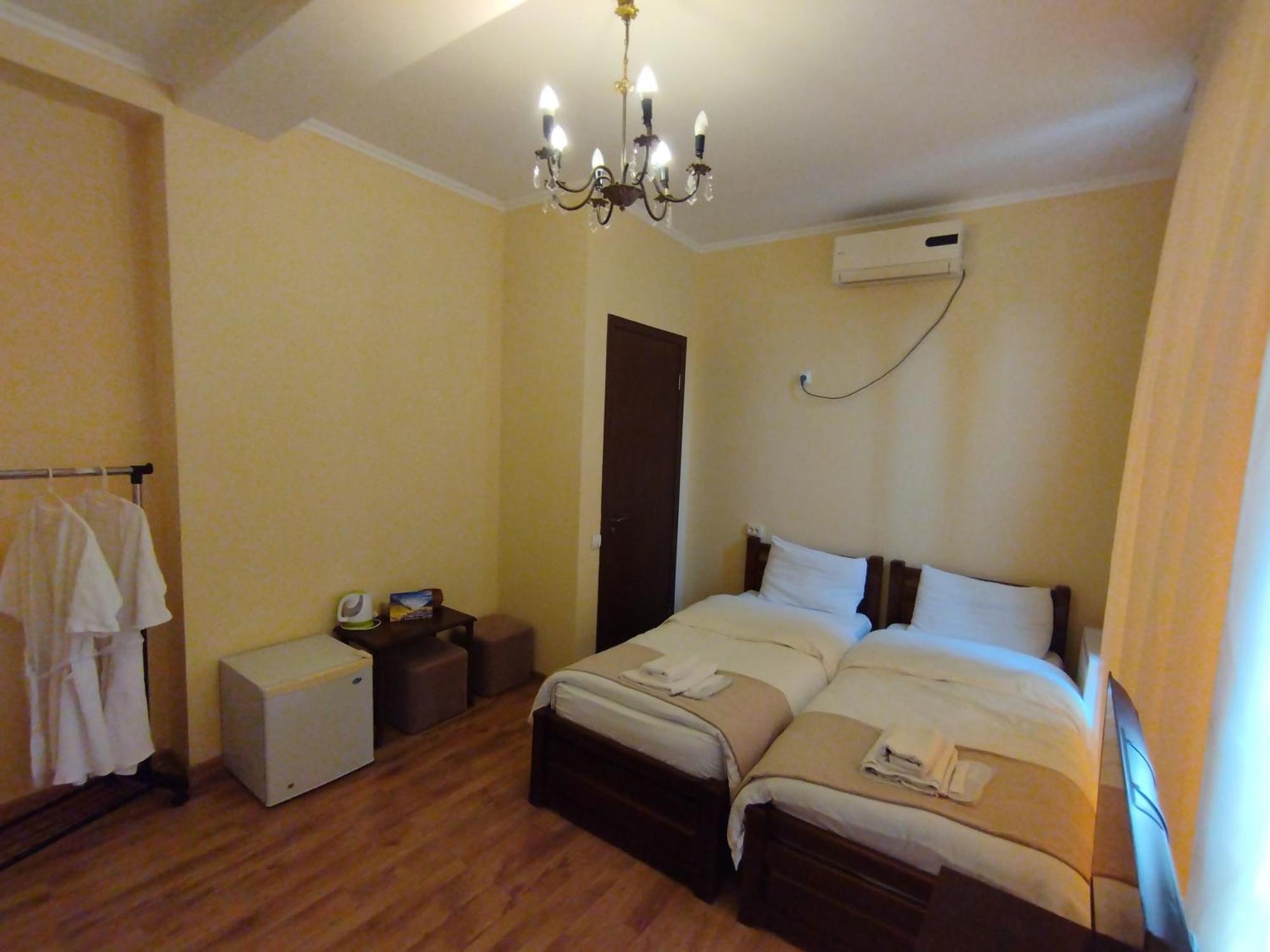 David Hotel Кутаиси Екстериор снимка